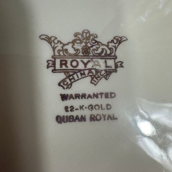 Vintage Royal China Quban Warranted 22K Gold Roses 7” Decorative/ Dessert Plate - Picture 8 of 9